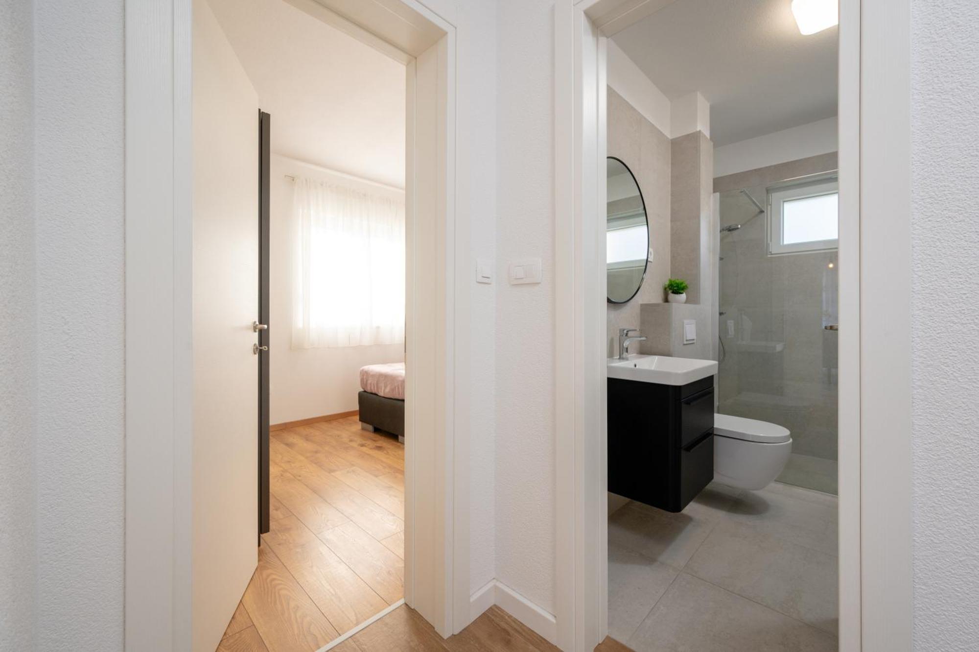 Apartment Ivi Trogir Exteriör bild