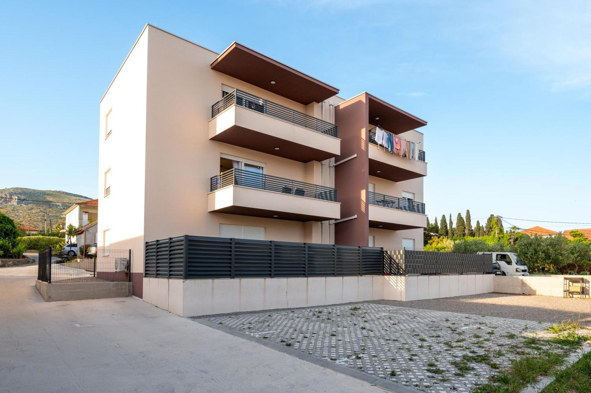 Apartment Ivi Trogir Exteriör bild