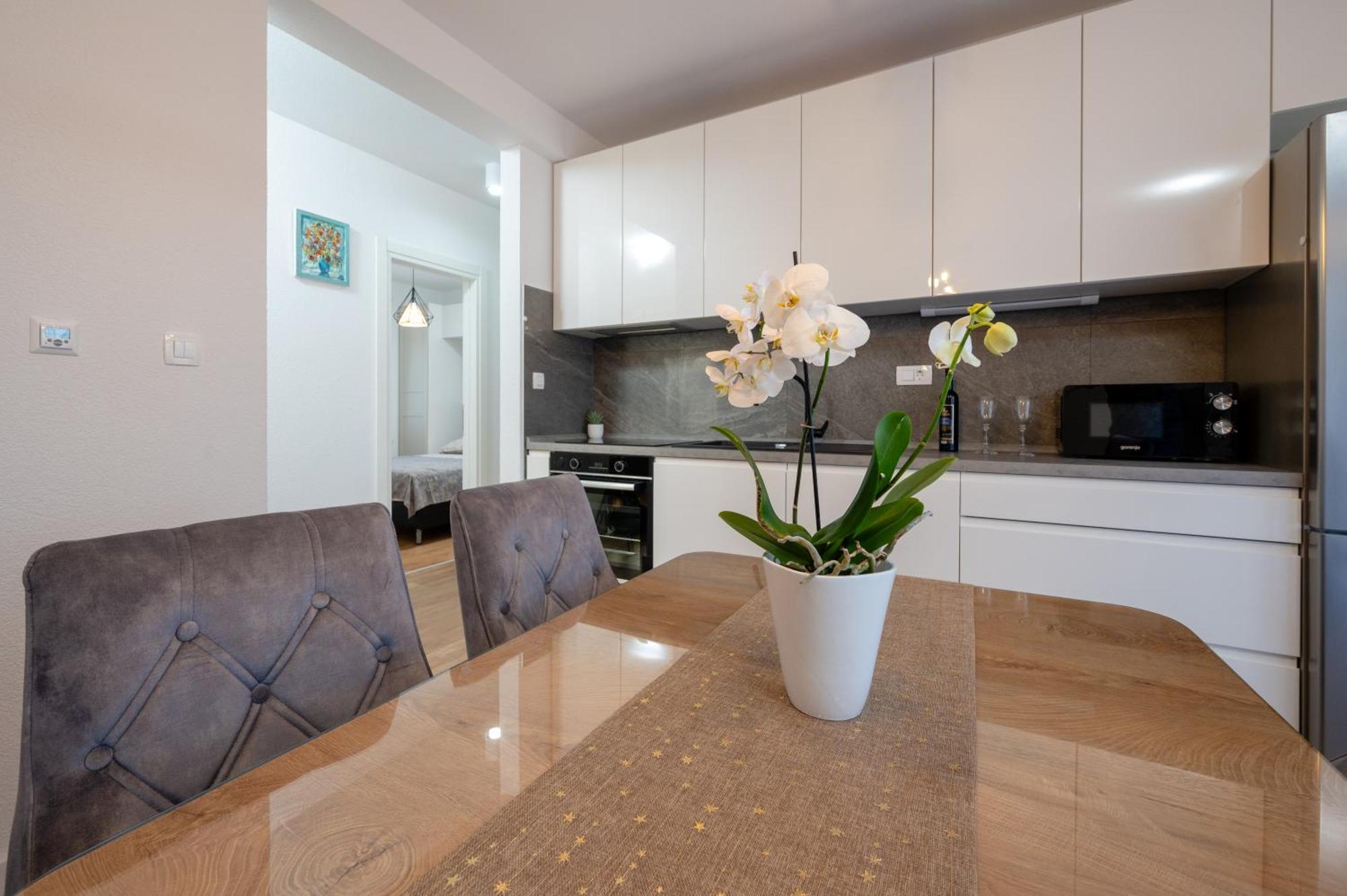 Apartment Ivi Trogir Exteriör bild